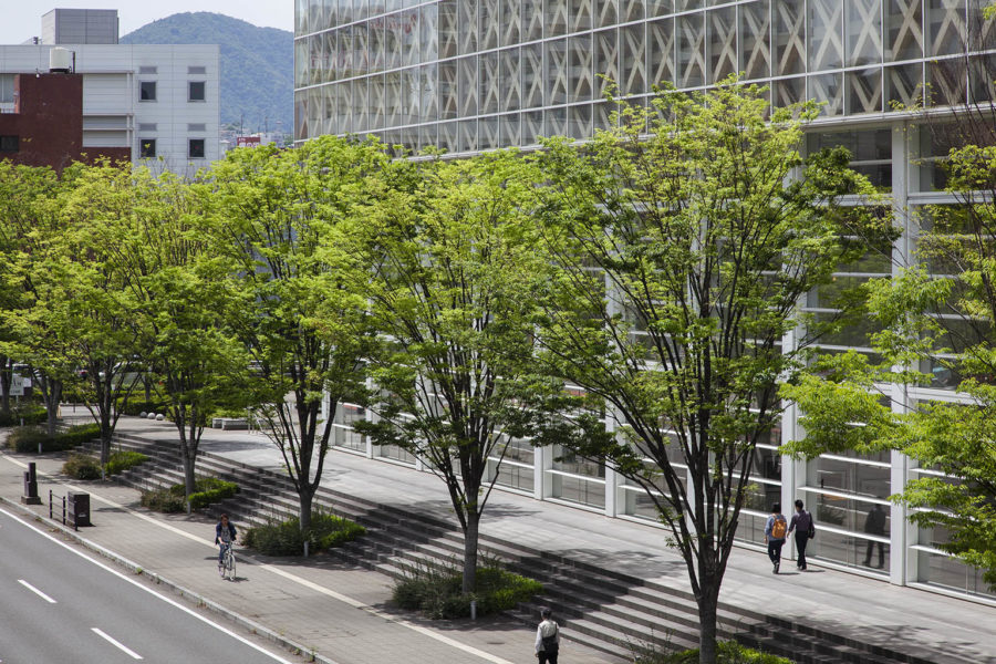 大分県立美術館（OPAM）